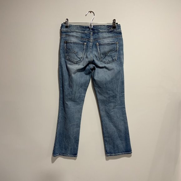 SOLD Silver Jeans Suki Mid Capri Embroidered Stretch - Picture 4 of 8